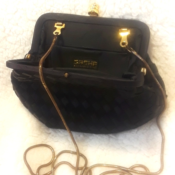 Black satin wave evening bag with gold strap - Picture 3 of 5